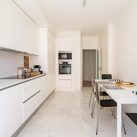 Modern Big With Balcony In New