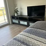 منزل للإقامة Modern Big With Balcony In New *