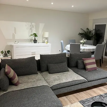 Modern Big With Balcony In New Homestay