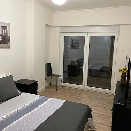 Modern Big With Balcony In New Homestay Montijo