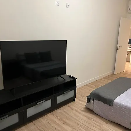 Homestay Modern Big With Balcony In New *