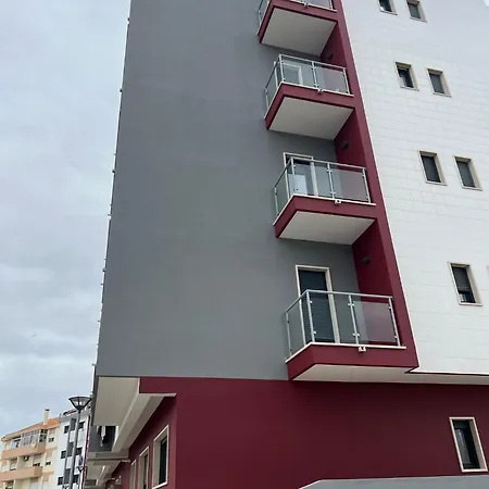 בית אירוח Modern Big With Balcony In New
