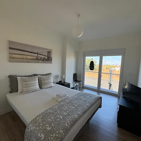 Modern Big With Balcony In New * Montijo