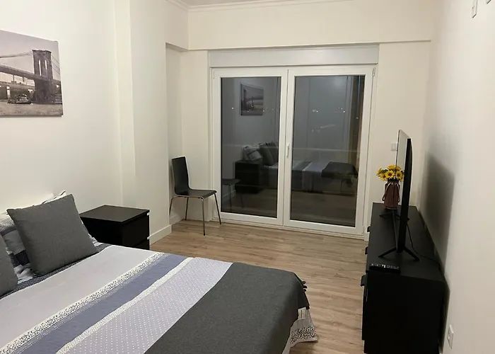 Pansiyon Modern Big With Balcony In New Montijo